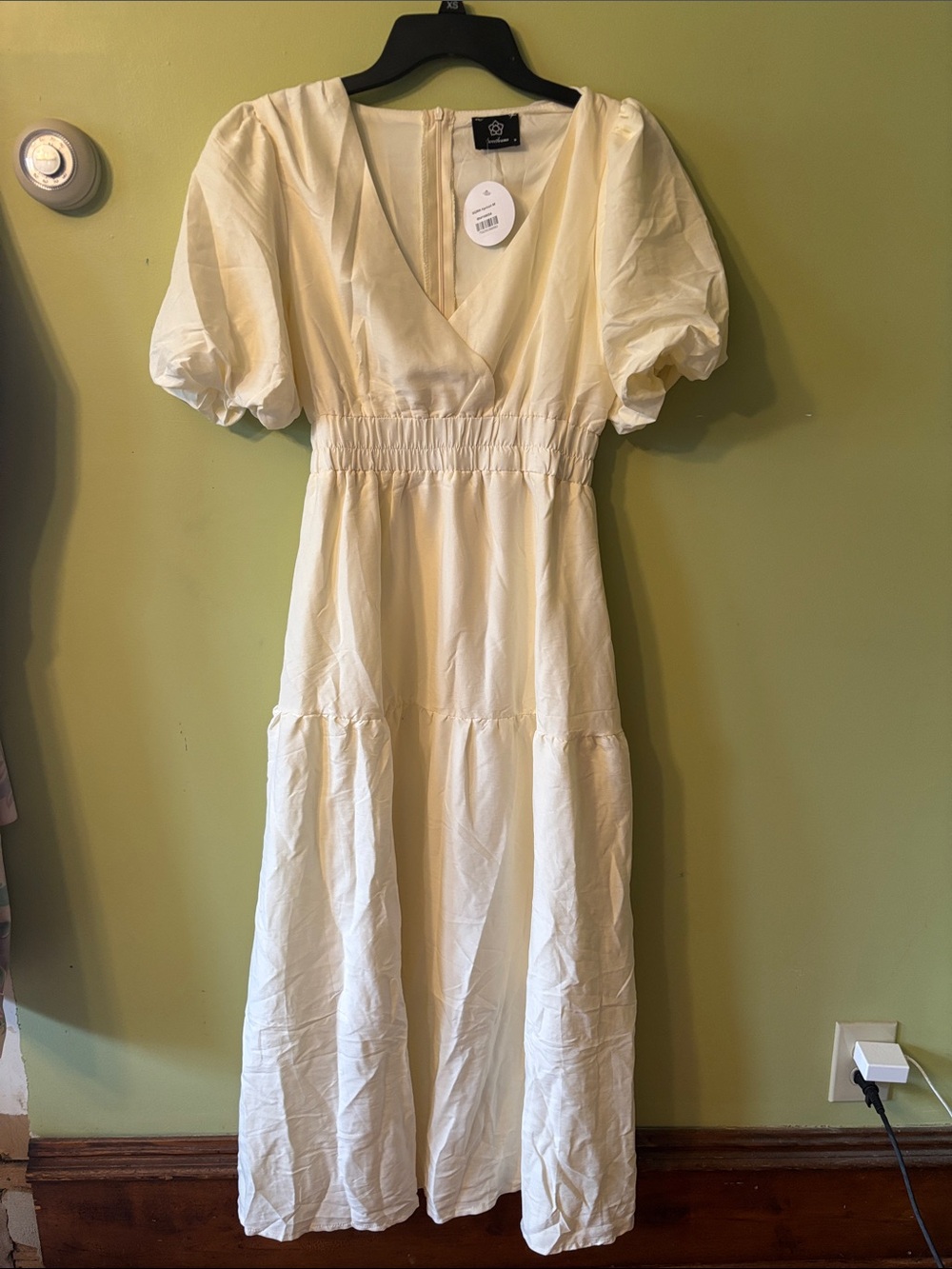 SHEIN Cream Puff-Sleeve V-Neck Dress